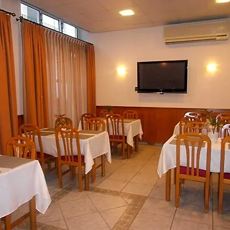 Admitos Hotell